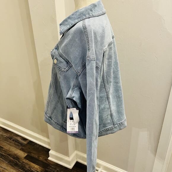 Seven7 Women’s Denim Trucker Jacket Light Wash Size XXL (A0128) NWT - Picture 4 of 7